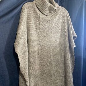 Steve Madden Poncho